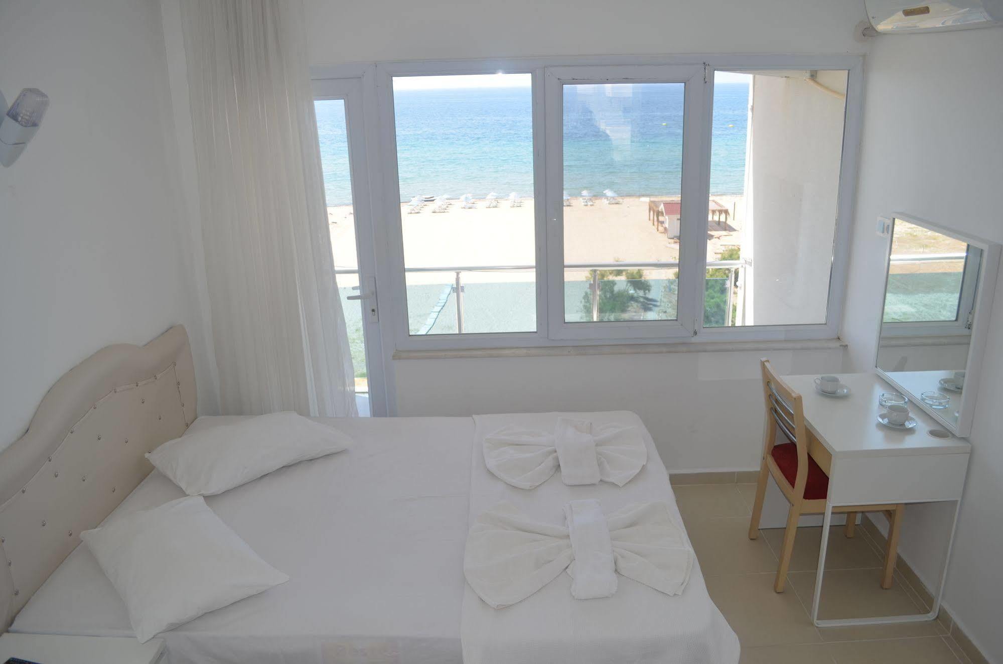Yasmin Hotel Айвалык Экстерьер фото